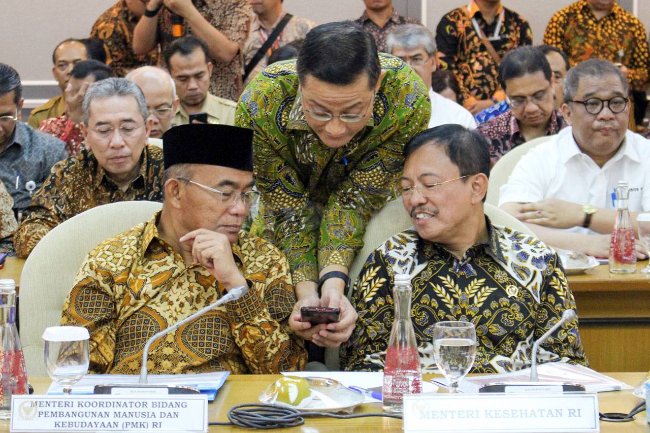 Komisi IX DPR Gelar...