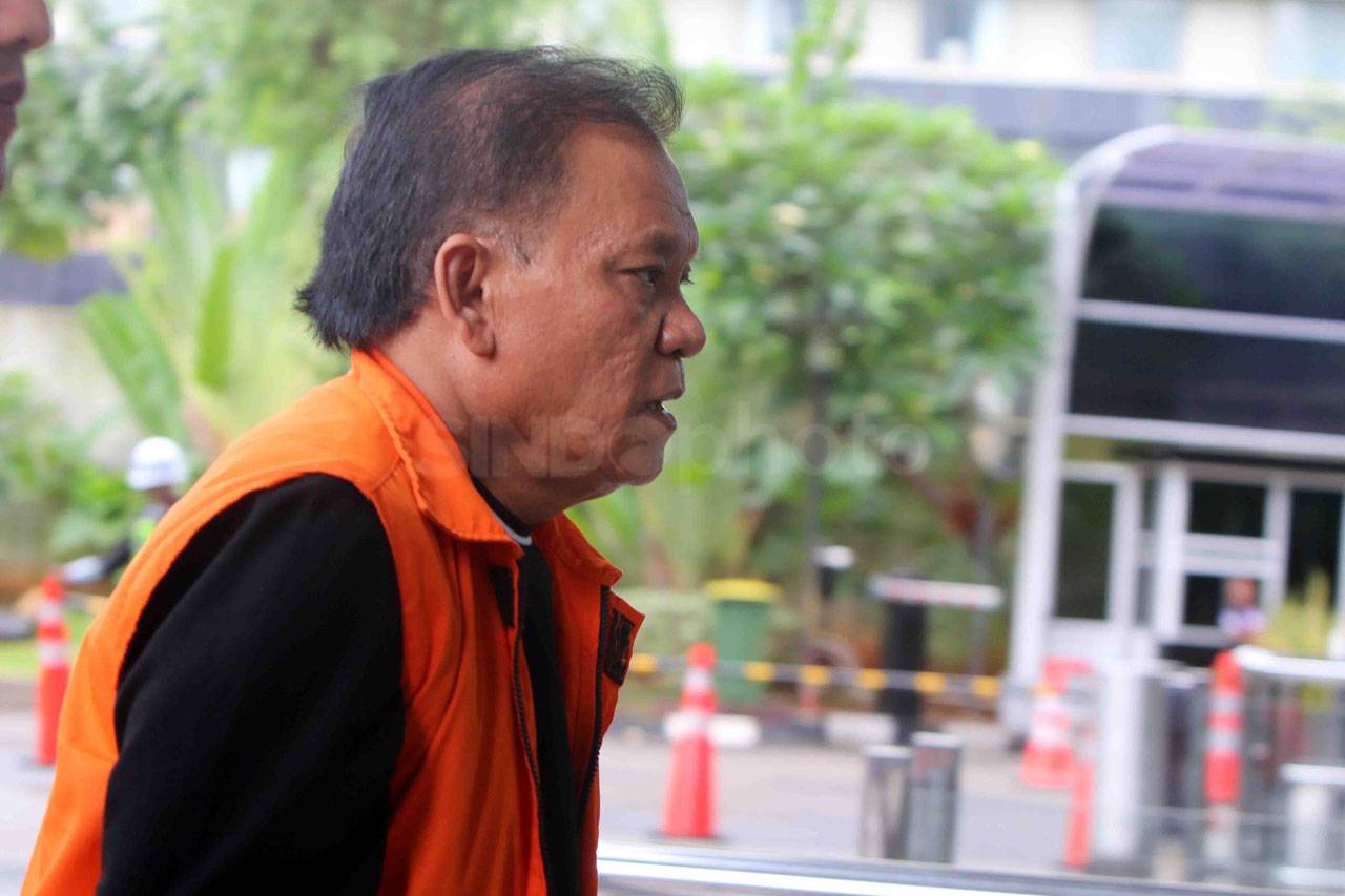 KPK Lanjutkan Pemeriksaan...