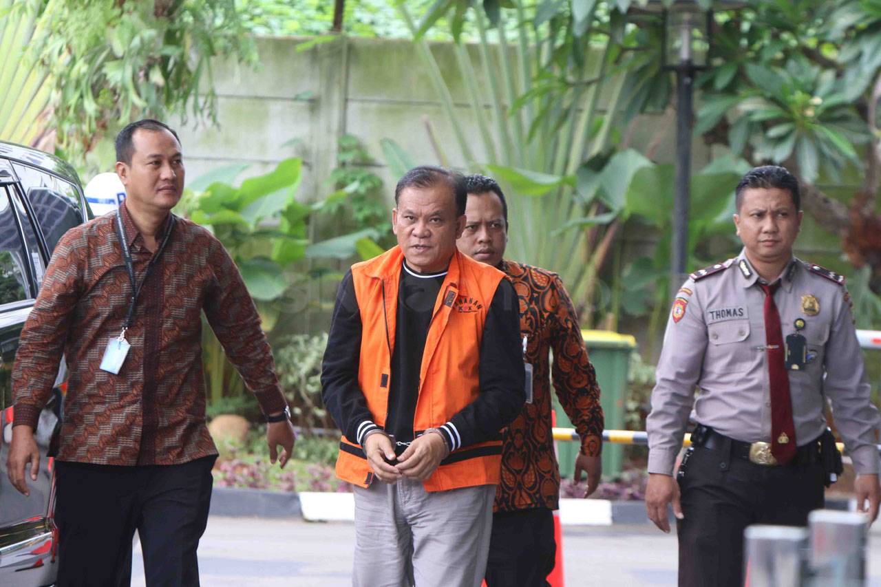 KPK Lanjutkan Pemeriksaan...