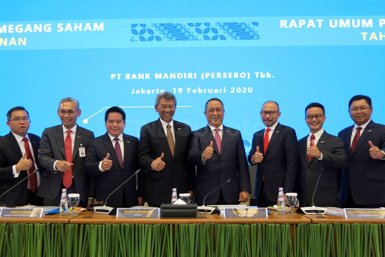 Bank Mandiri Bagikan...