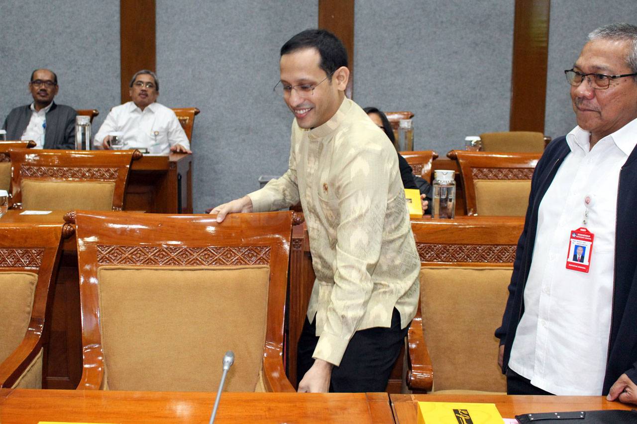 Komisi X Minta Penjelasan...
