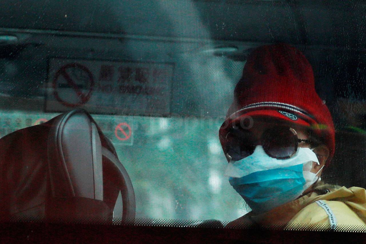 Warga Hong Kong Penumpang...