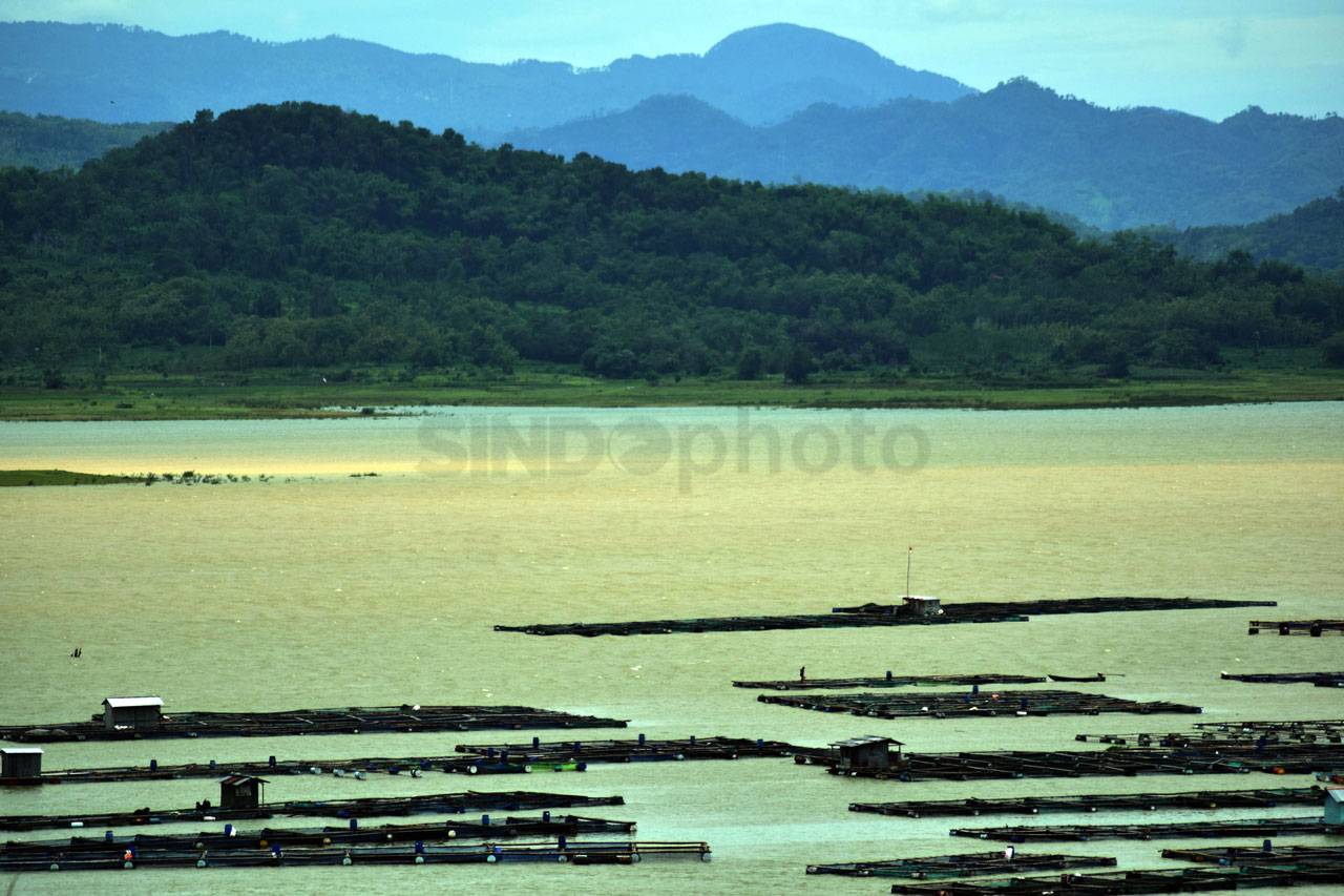Karamba Jaring Apung...