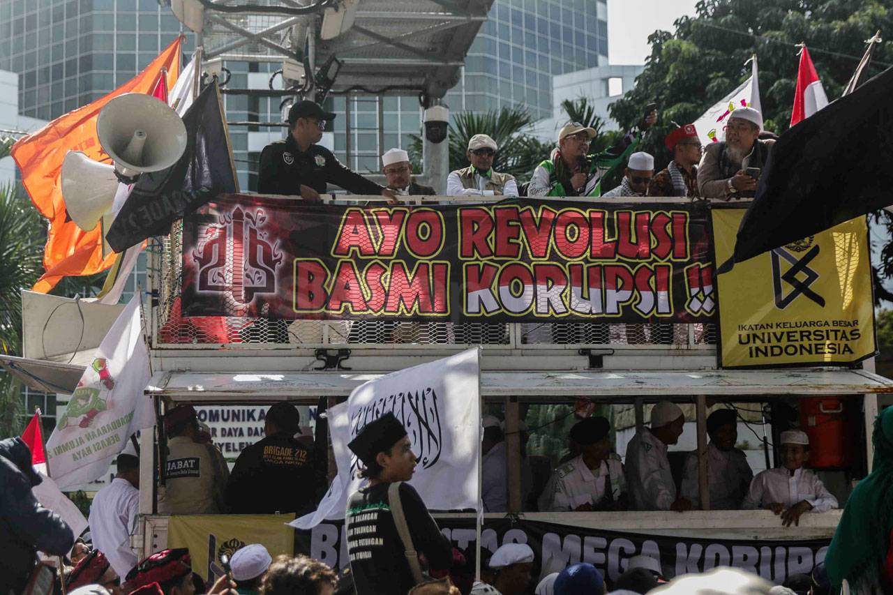 Aksi 212 Berantas Korupsi...