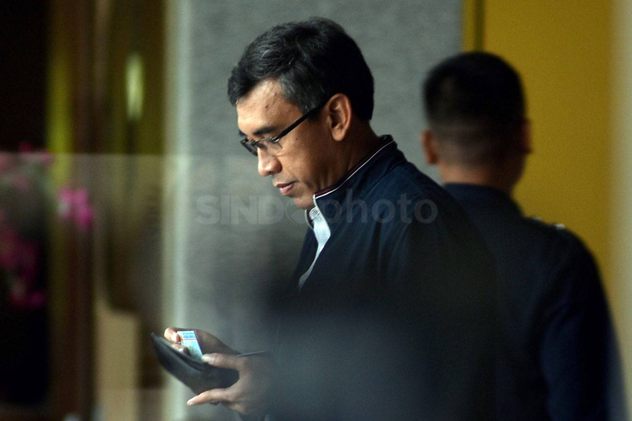 KPK Periksa Direktur...