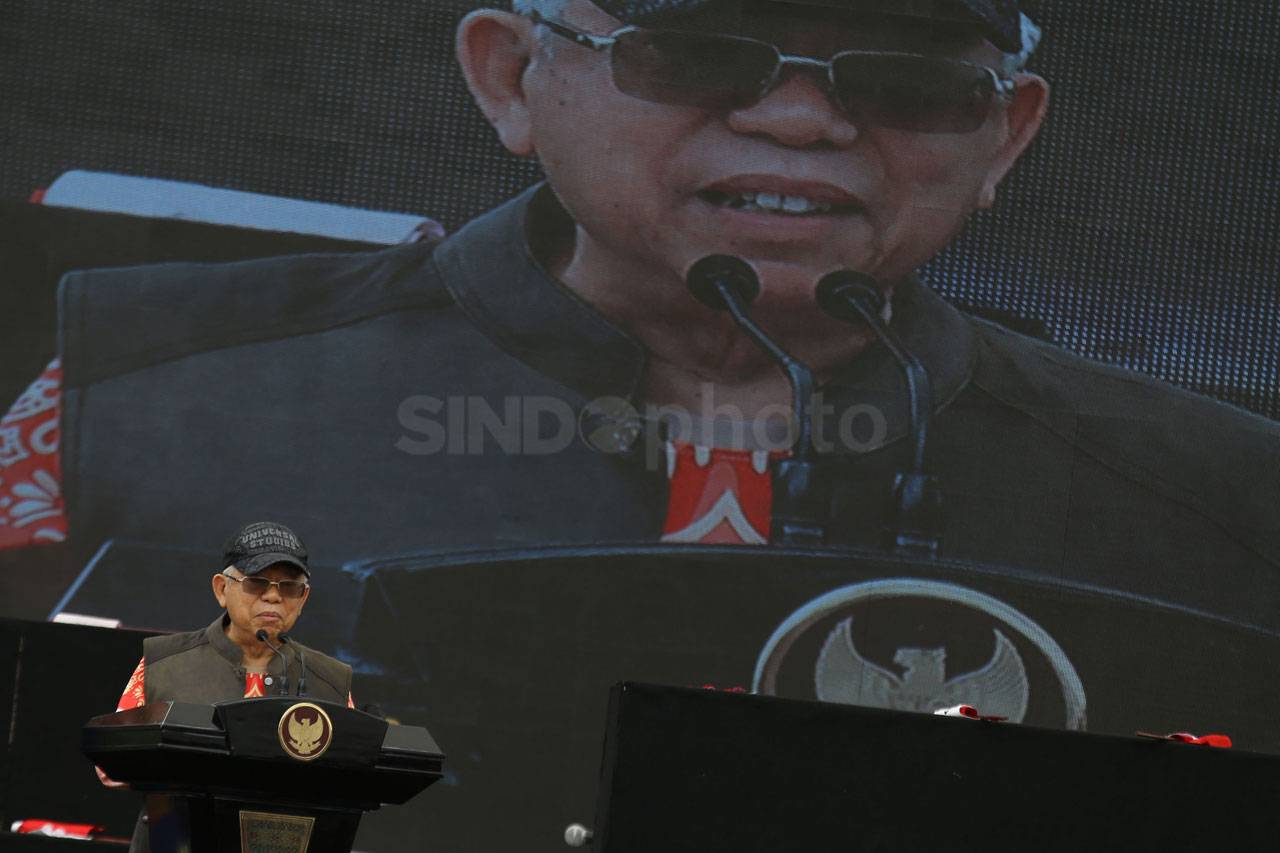 Wapres Maruf Amin Hadiri...