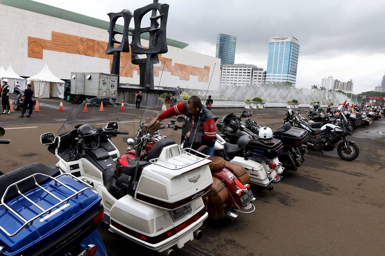 Wapres Maruf Amin Hadiri...