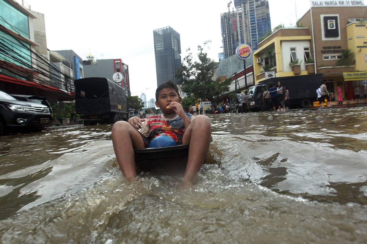 Potret Santuy Warga...