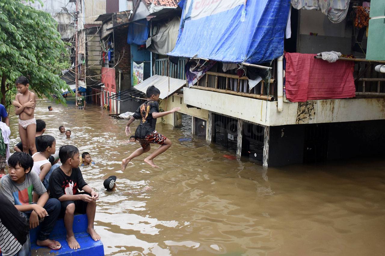 Banjir Rendam Permukiman...