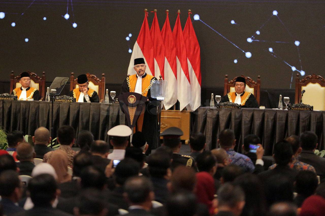 Presiden Jokowi Hadiri...