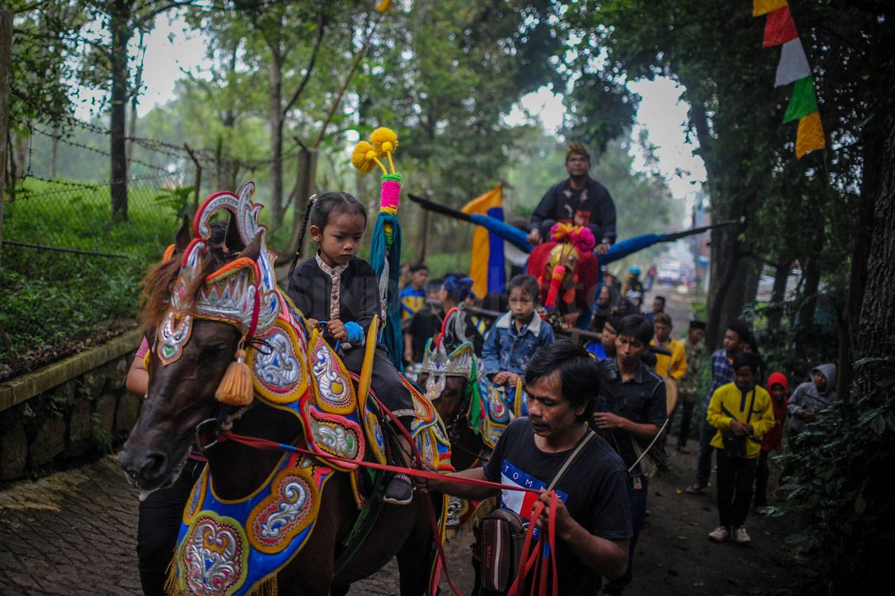 Pelestarian Budaya Sunda...