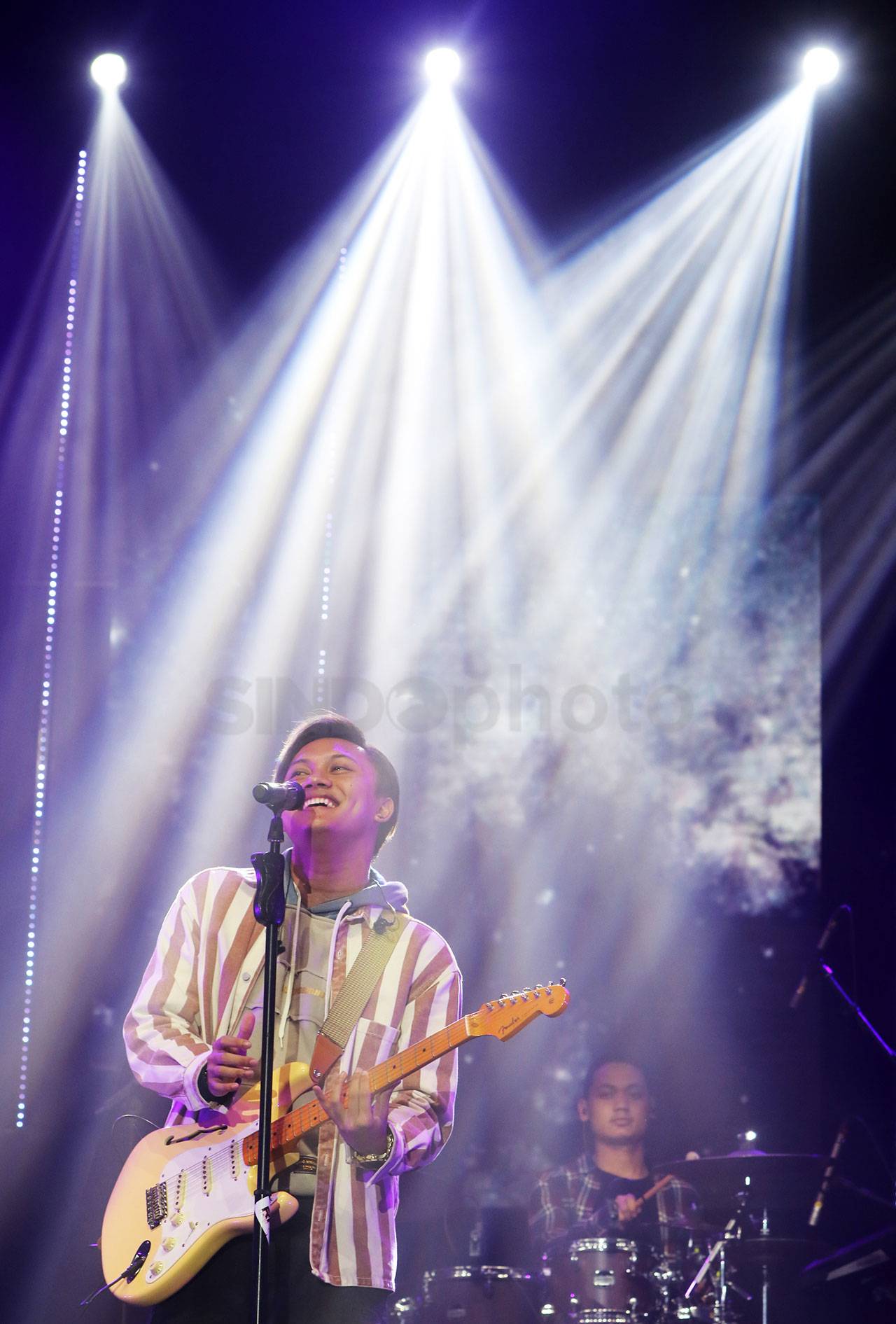 Rizky Febian Duet Bareng...