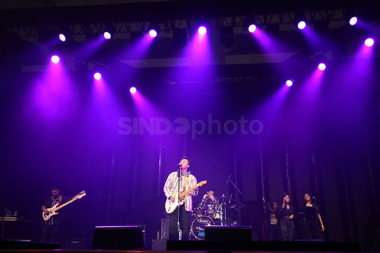 Rizky Febian Duet Bareng...