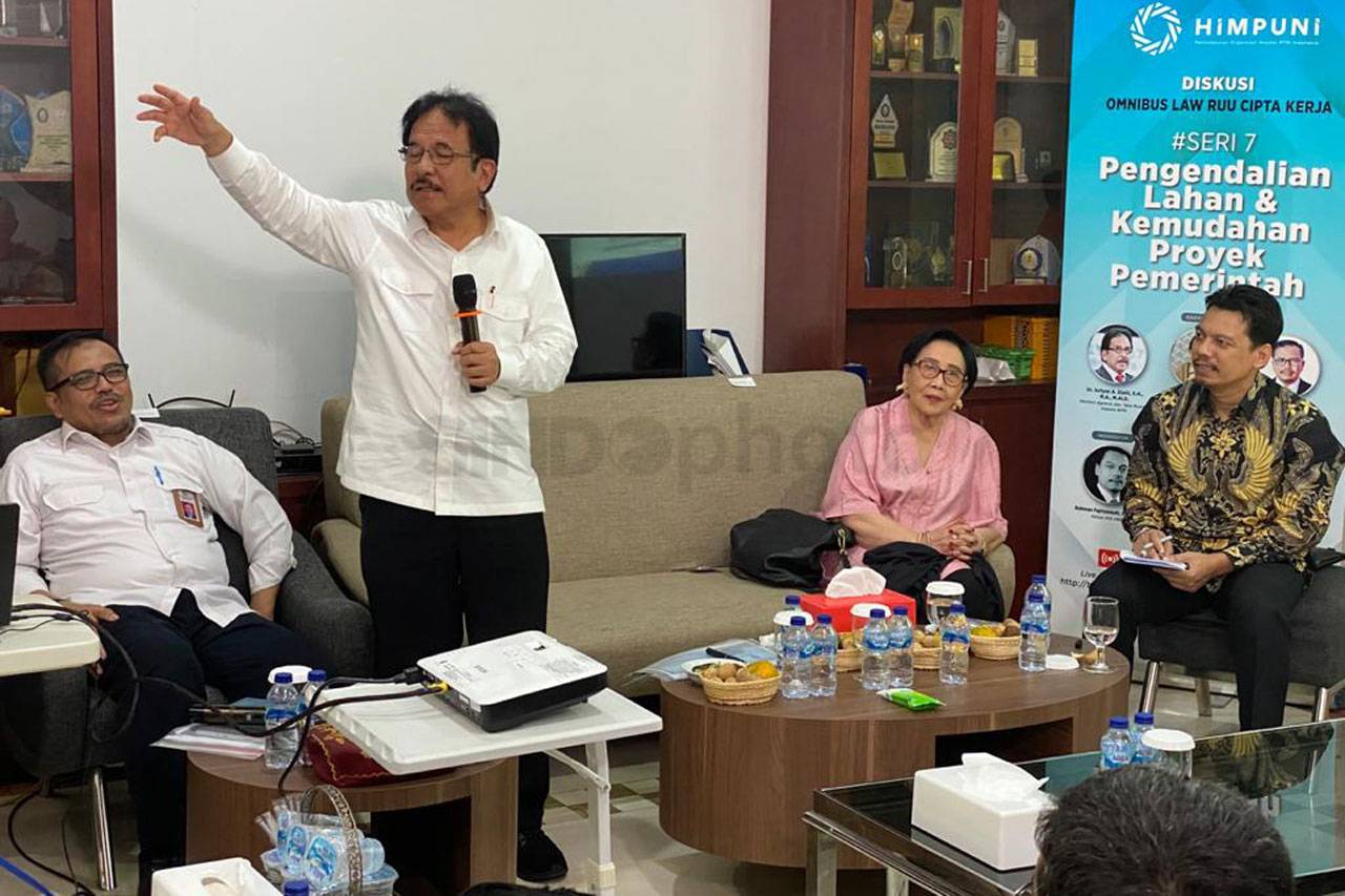 HIMPUNI Gelar Diskusi...