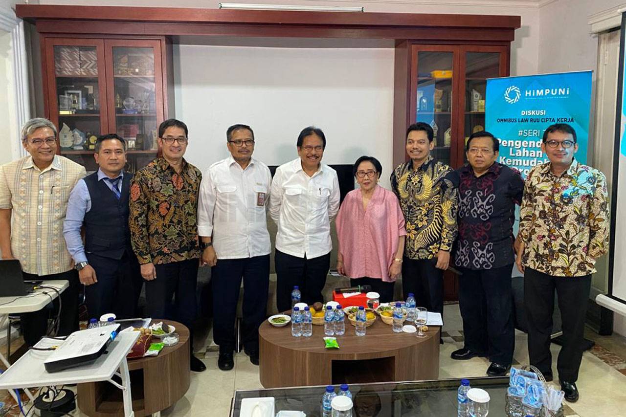 HIMPUNI Gelar Diskusi...