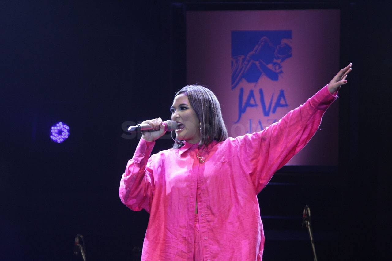 Marion Jola Tampil Perdana...