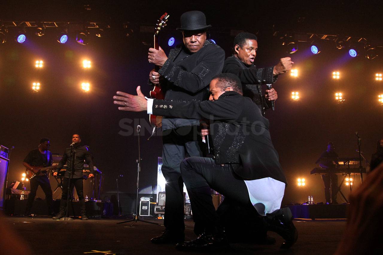 Aksi Panggung The Jacksons...