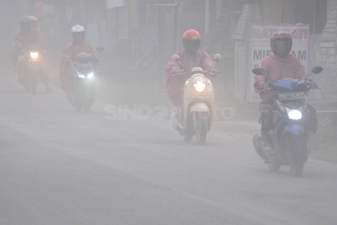 Gunung Merapi Erupsi,...