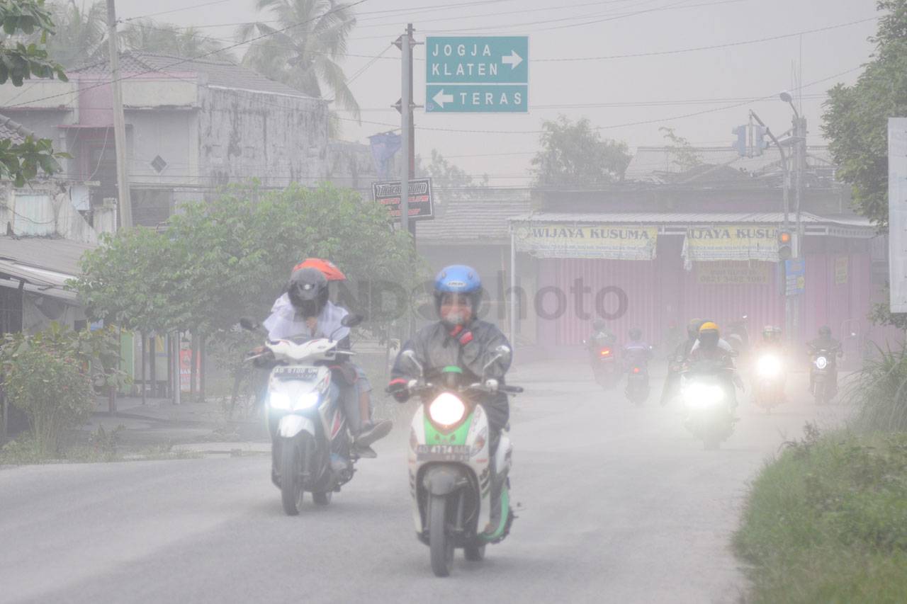 Gunung Merapi Erupsi,...