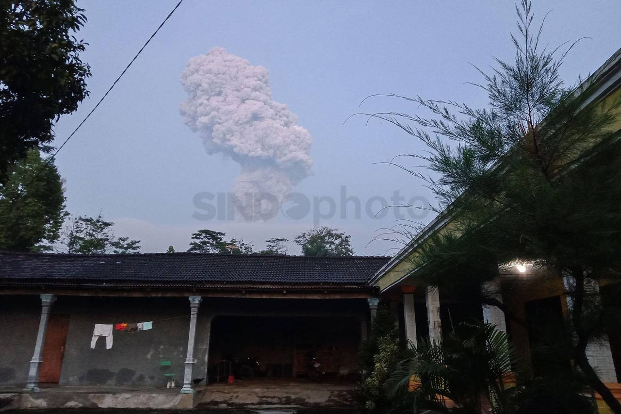 Gunung Merapi Erupsi,...
