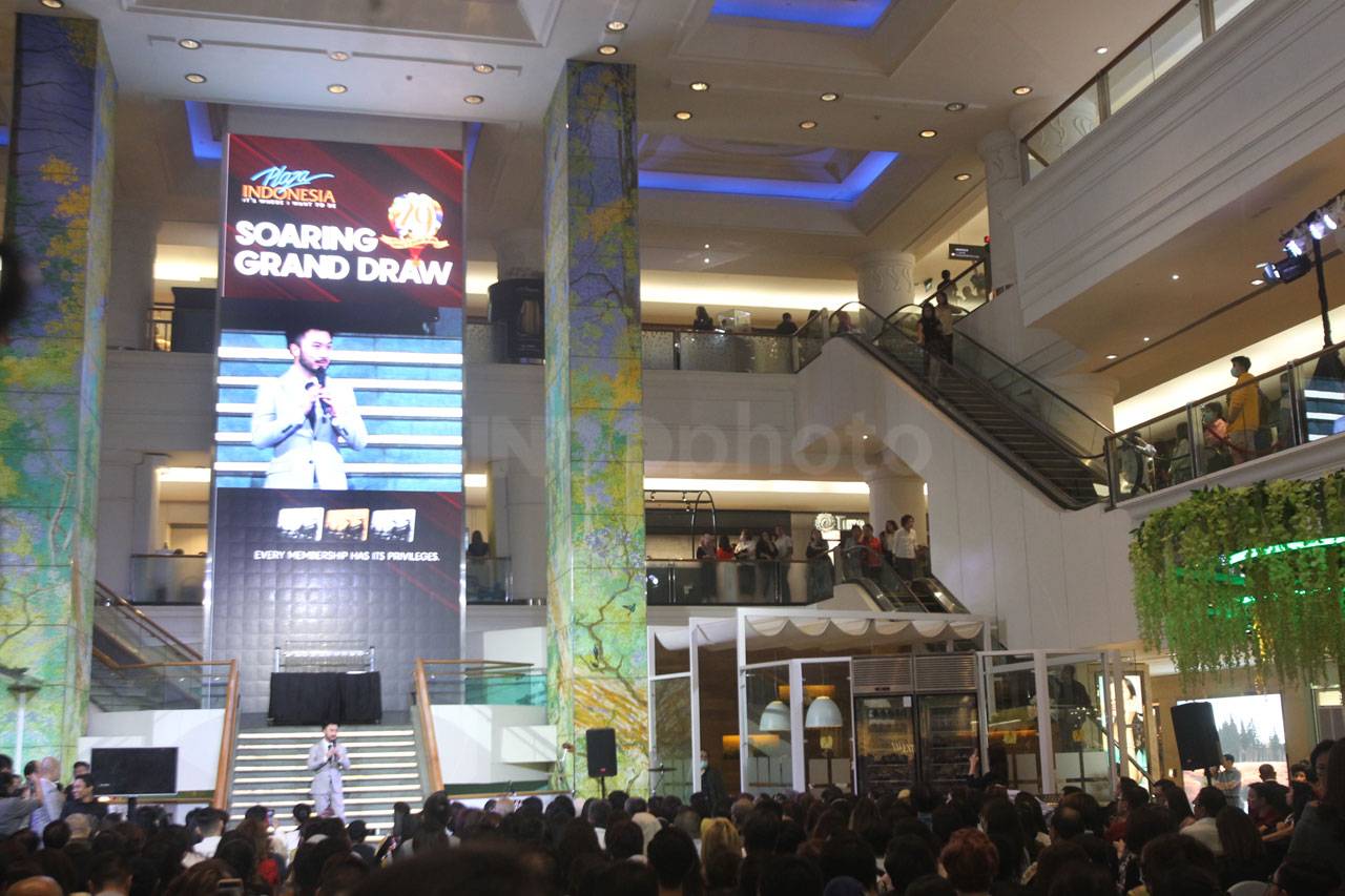 Plaza Indonesia Gelar...