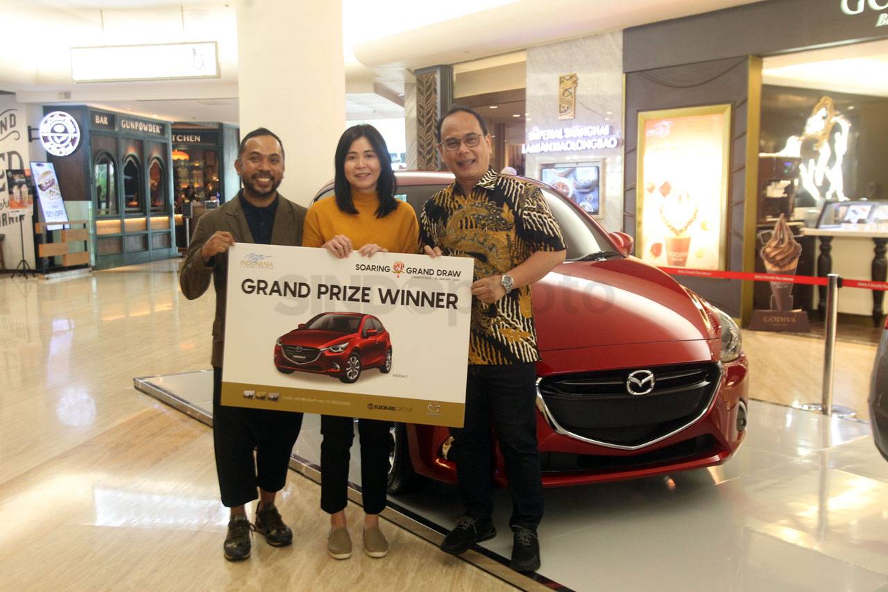 Plaza Indonesia Gelar...