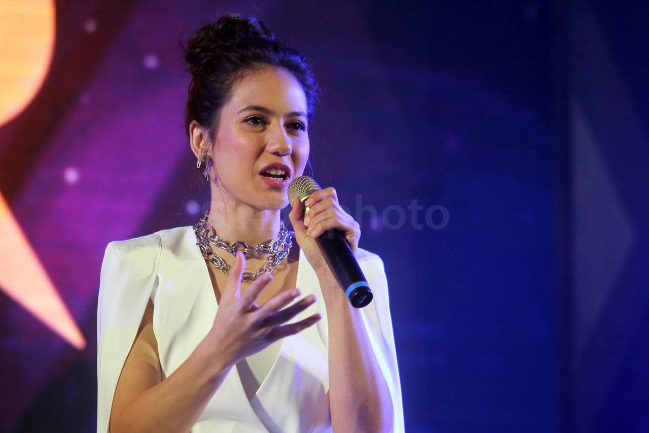 Gandeng Pevita Pearce,...