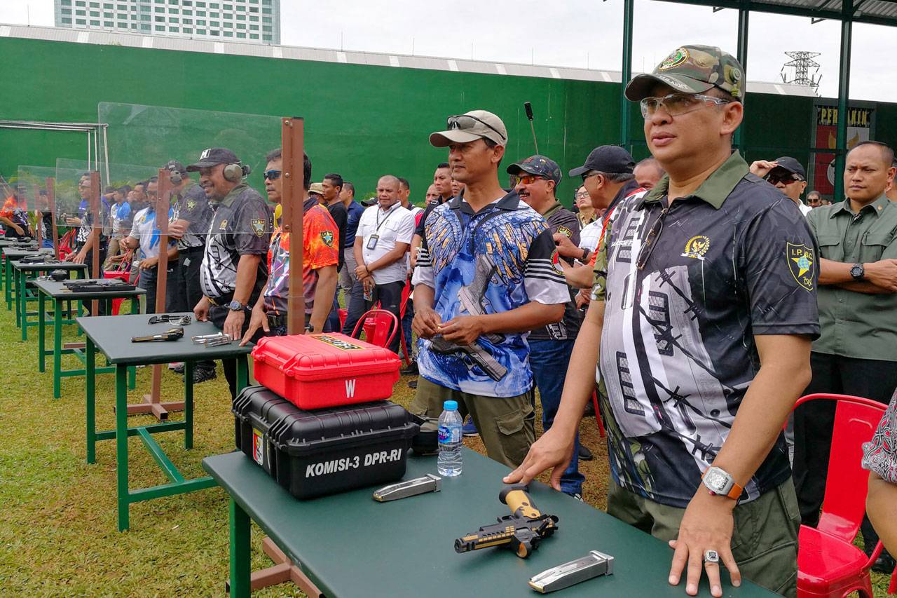 Kejuaraan Tembak Reaksi...