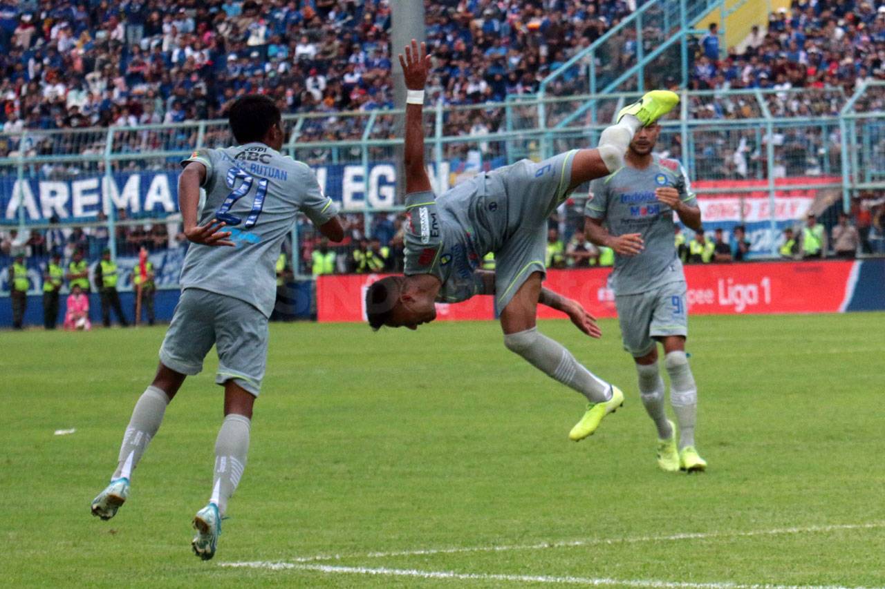 Persib Bandung Permalukan...
