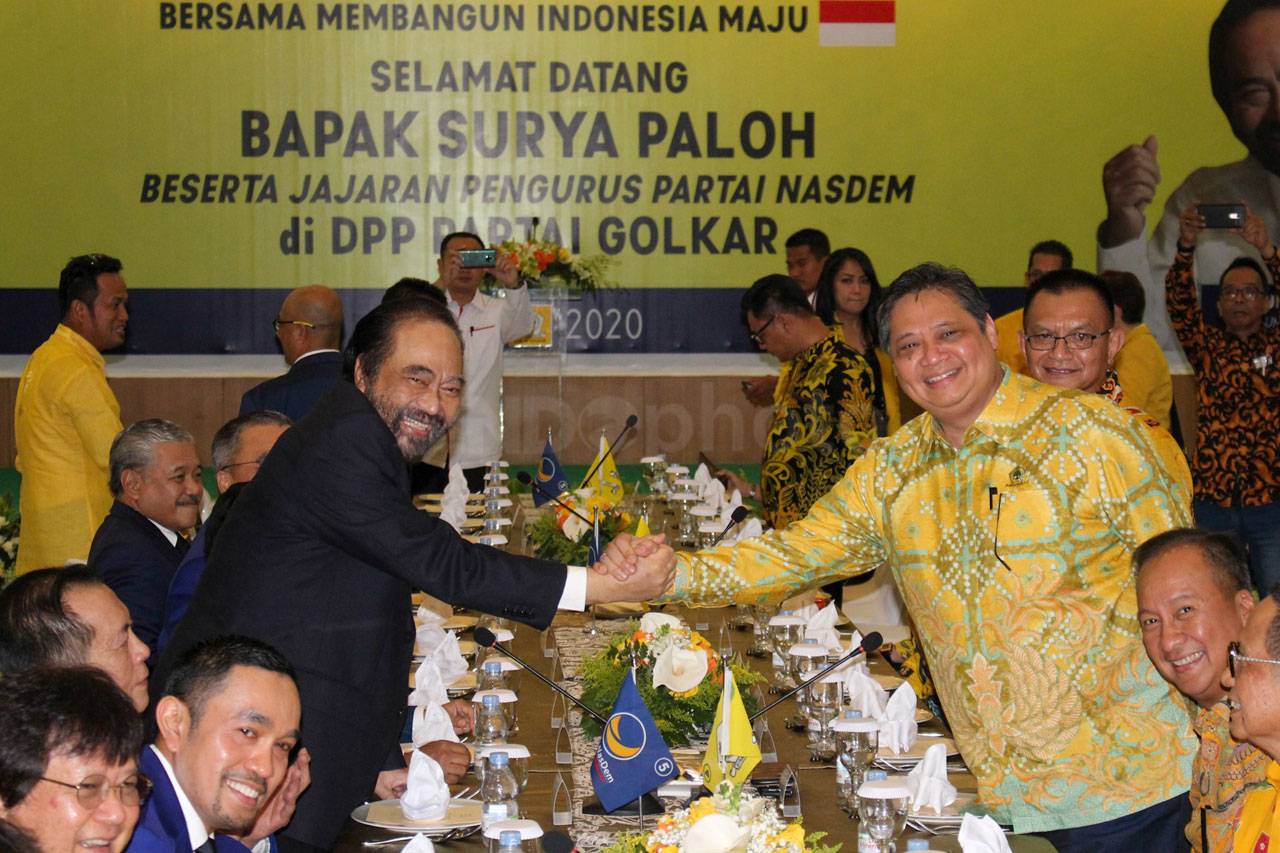 Surya Paloh Temui Ketum...