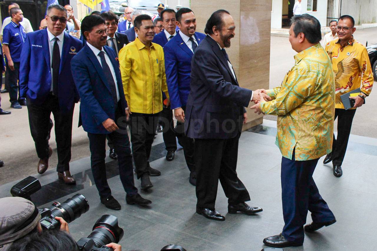 Surya Paloh Temui Ketum...