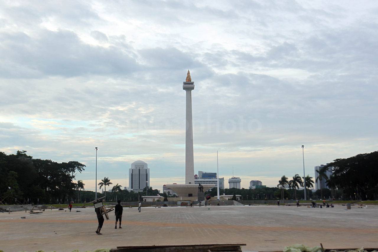 Revitalisasi Monas Hampir...