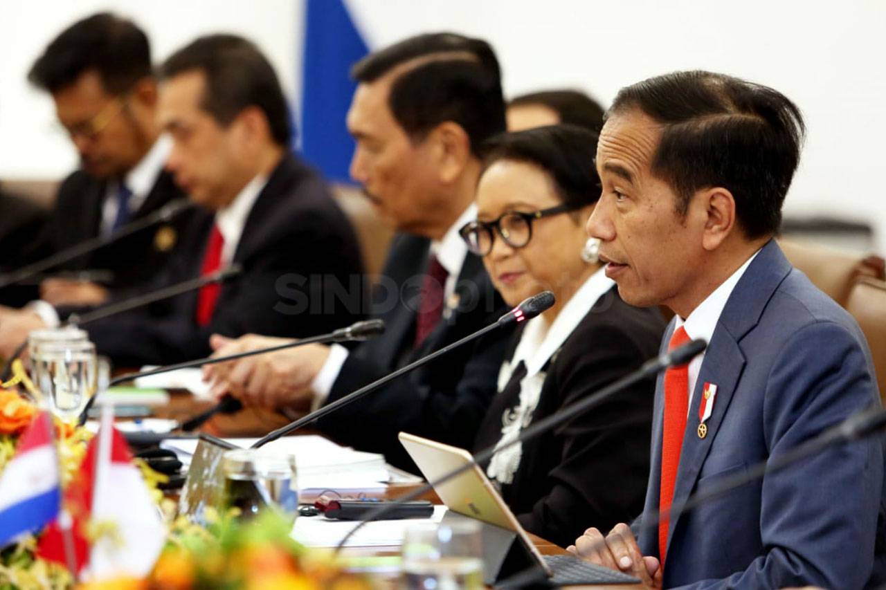 Presiden Jokowi Terima...