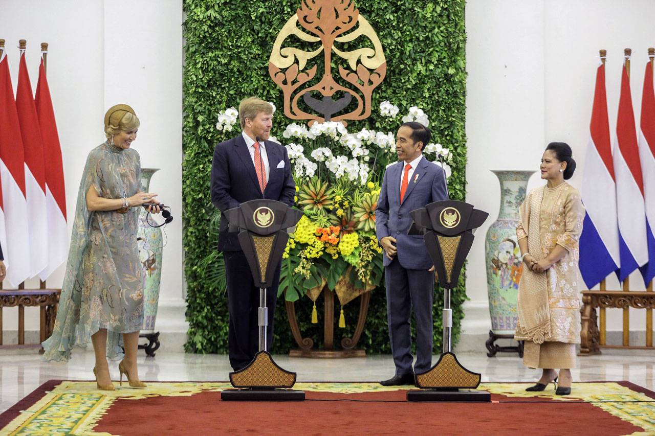 Presiden Jokowi Terima...