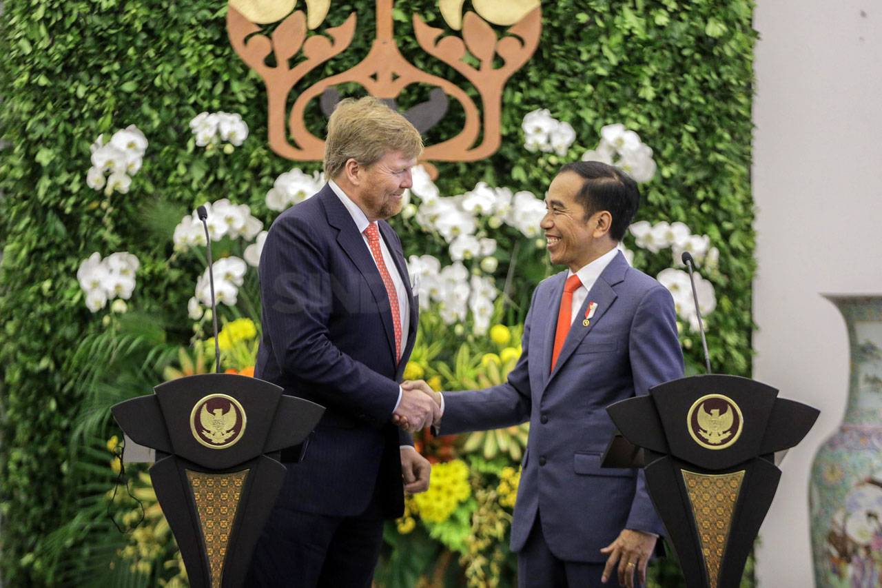 Presiden Jokowi Terima...