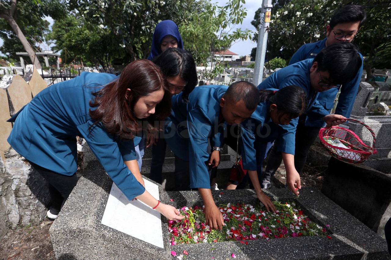 Ziarah Makam Perintis...