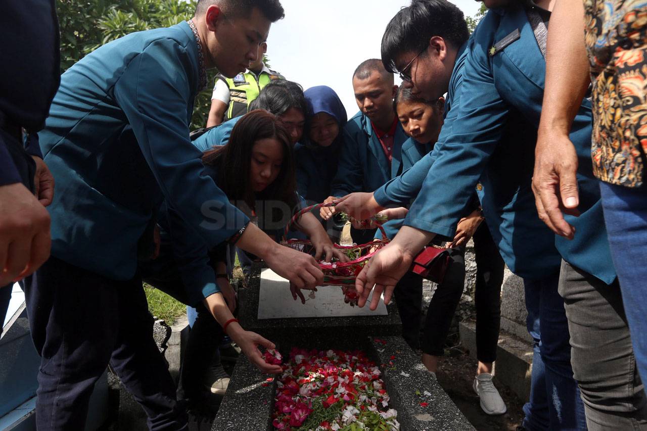 Ziarah Makam Perintis...