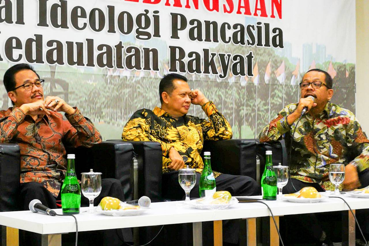 Diskusi Empat Pilar:...
