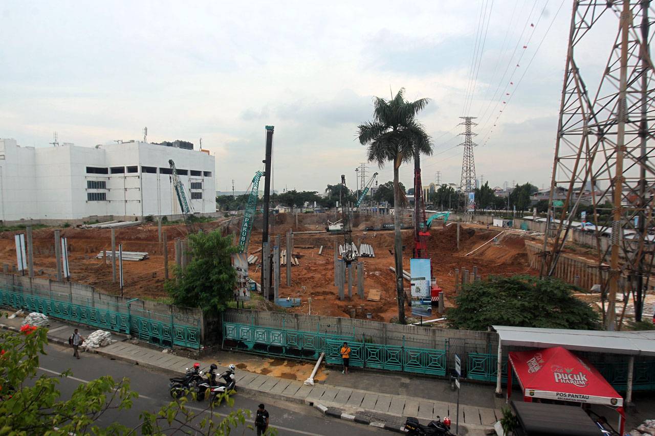Pembangunan Proyek Pasar...
