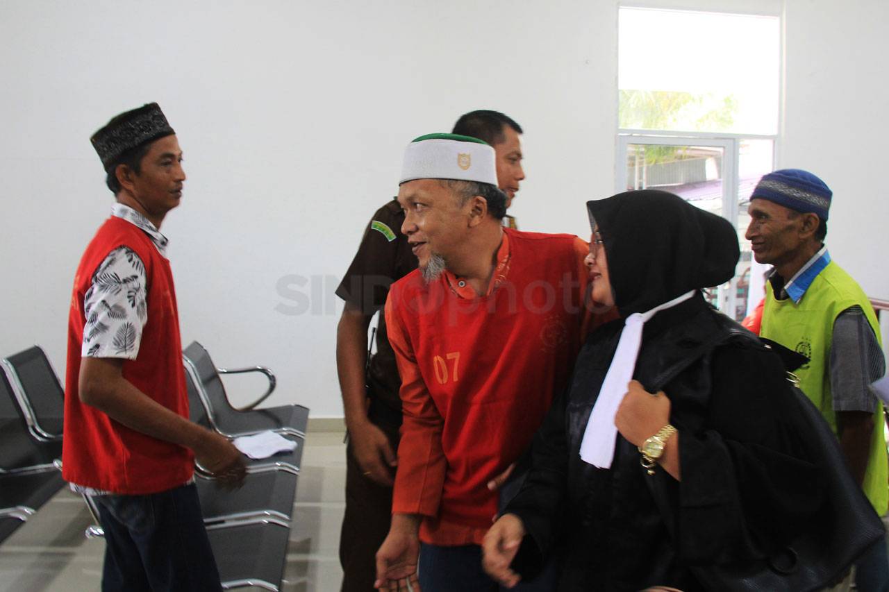 Tiga Terdakwa Penyelundup...