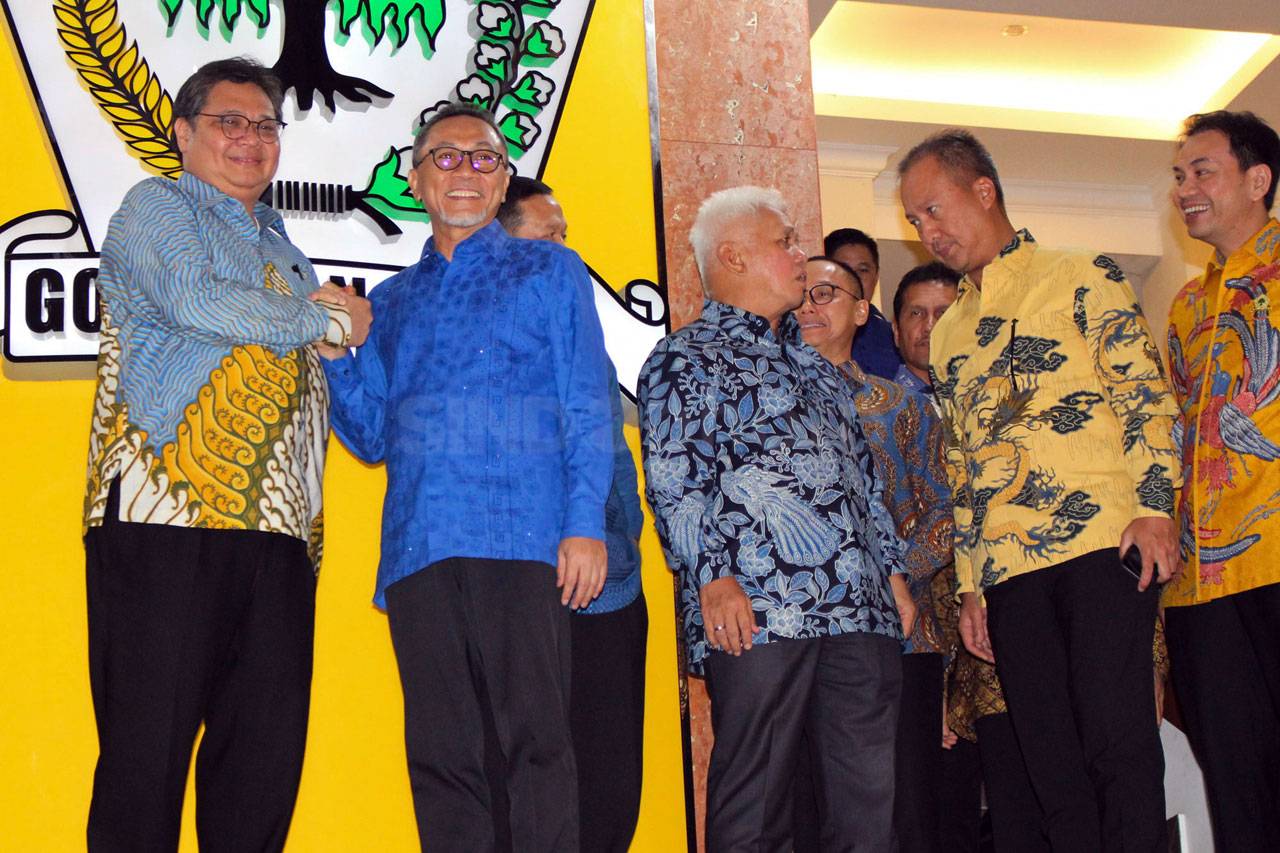 Bahas Persoalan Negara,...