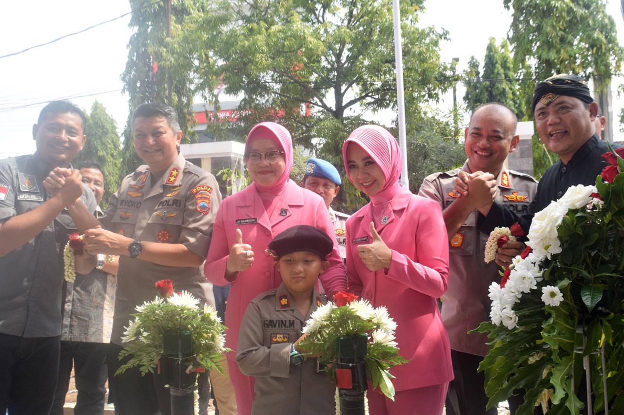 Kapolda Jateng Resmikan...
