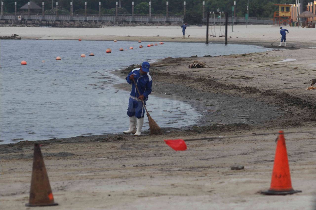Suasana Pantai Ancol...