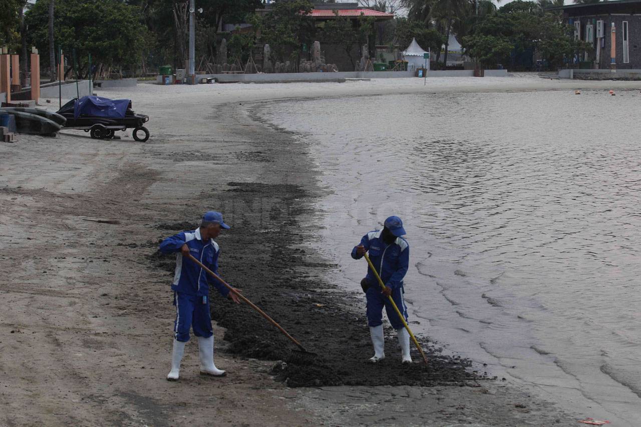 Suasana Pantai Ancol...