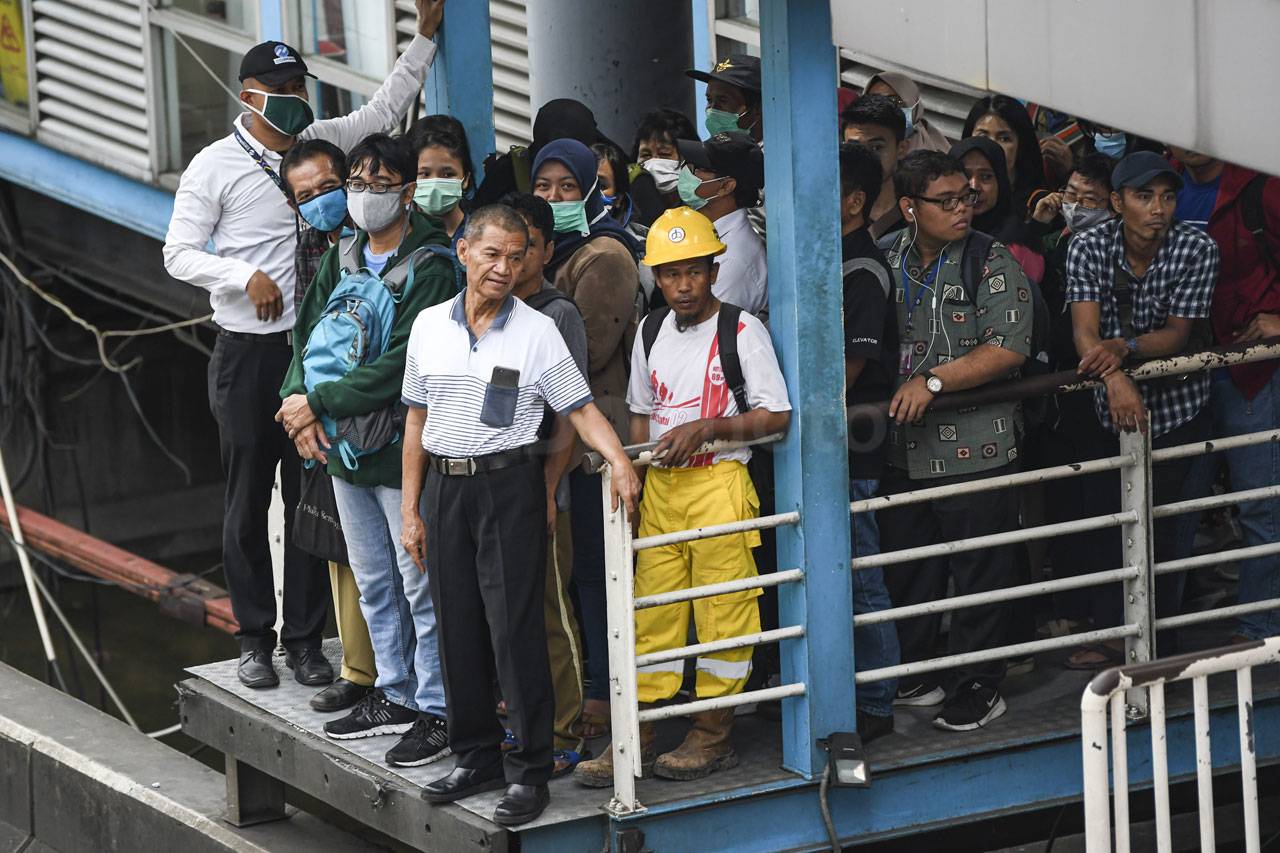 Jam Operasional Dibatasi,...
