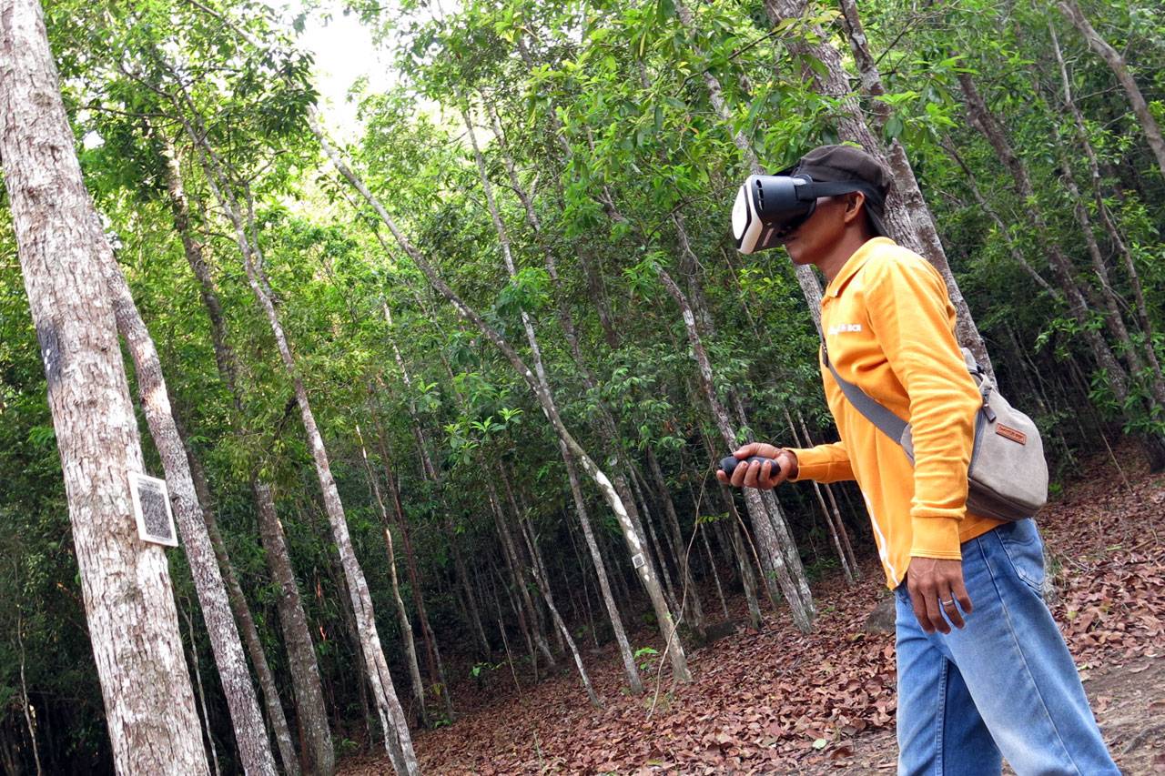 Menjelajah Hutan Masa...