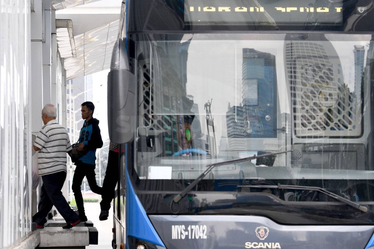 Jam Operasional Transjakarta...