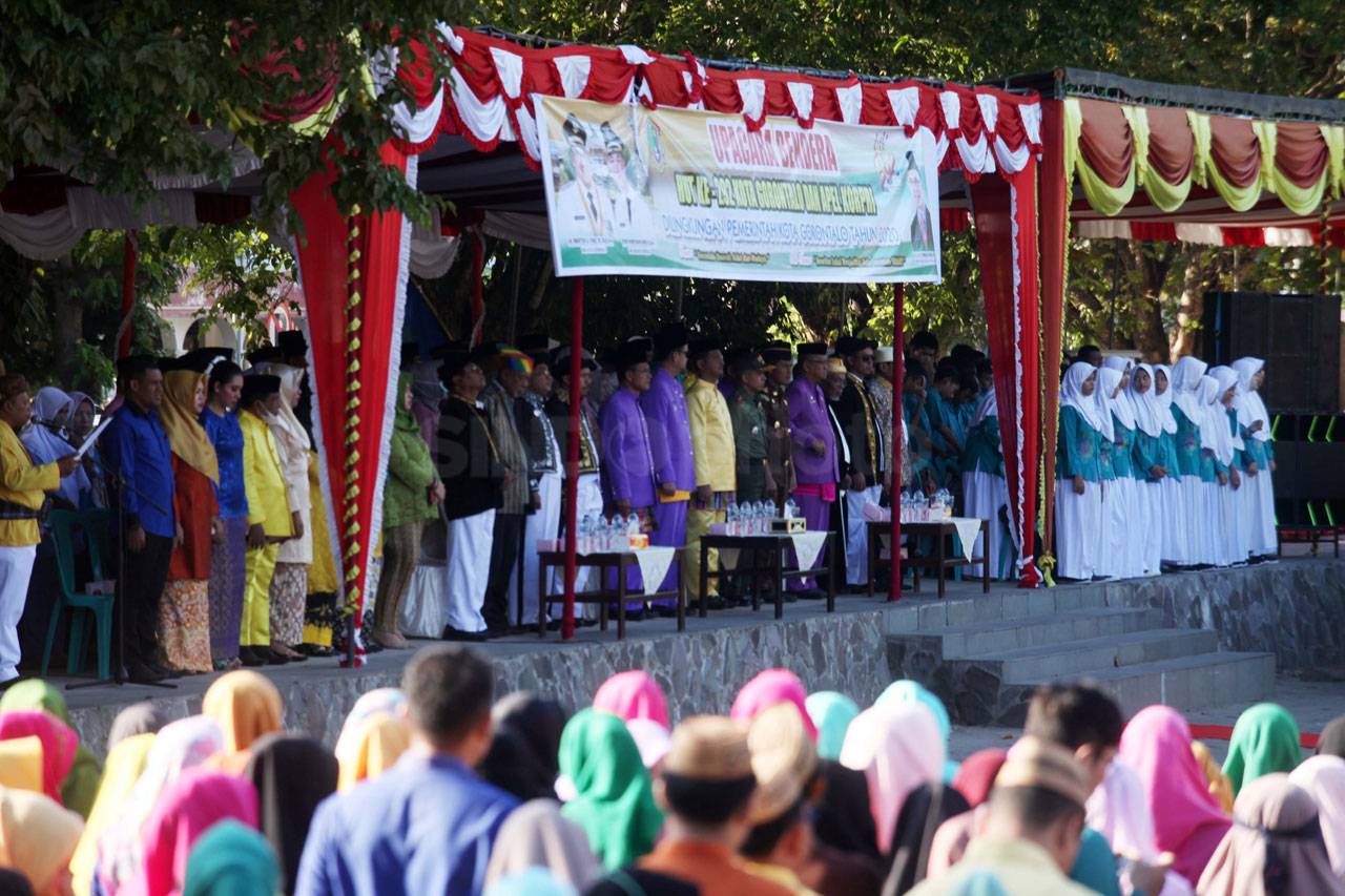 Walikota Marten Taha...