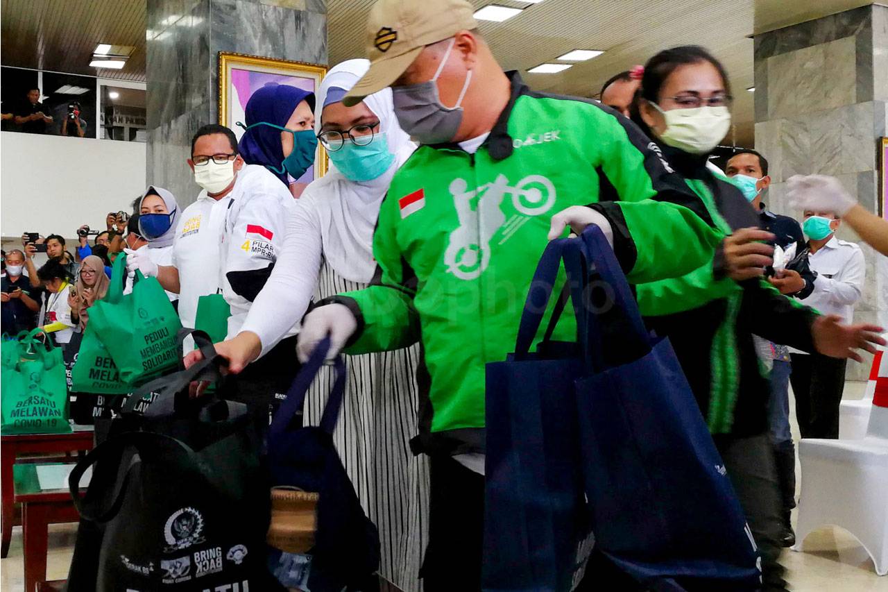 MPR Gelar Aksi Solidaritas...