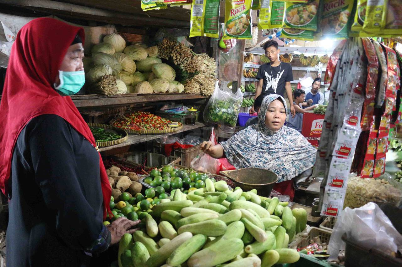 Warga Jakarta Kurang...